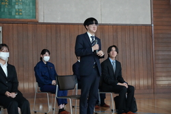 ⑩
