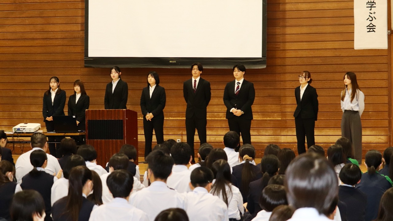 卒業生から学ぶ会1